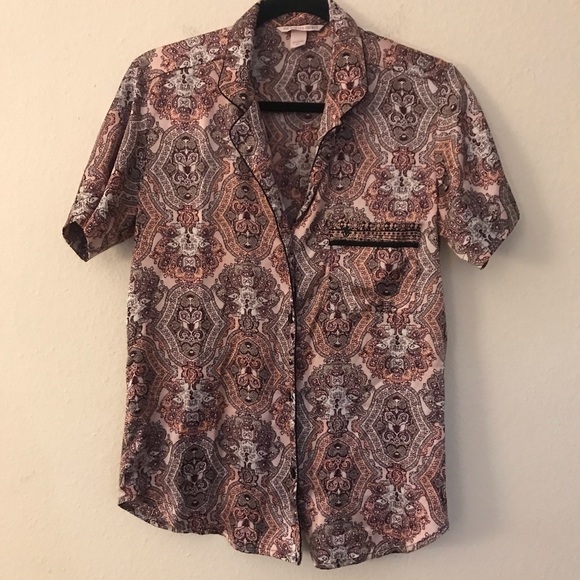 *** Victoria’s Secret Sleep Top - Picture 1 of 3